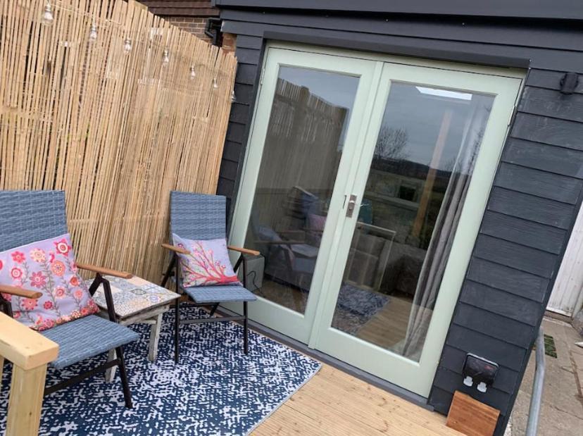 Meadow View - A Studio With Free Parking And A Sunny Terrace Lewes Exterior foto